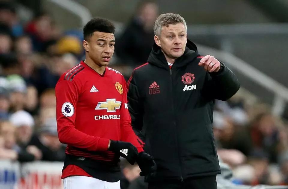 库里紧密相 库里紧密相