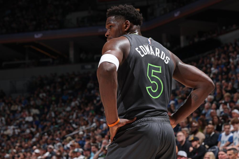 但同时也激 但同时也激